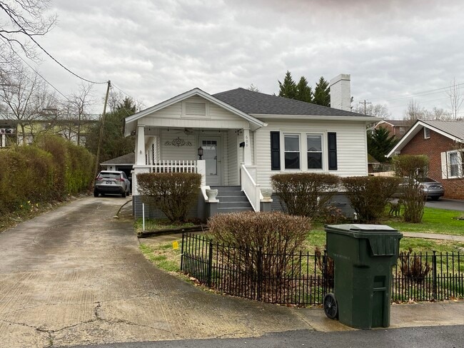 Building Photo - 600 Franklin St