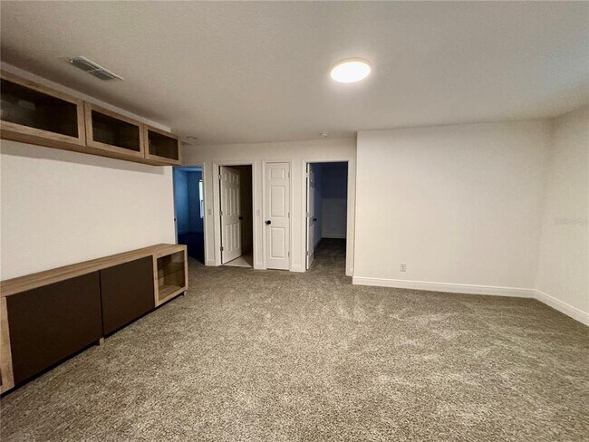 Building Photo - 7902 Syracuse Dr