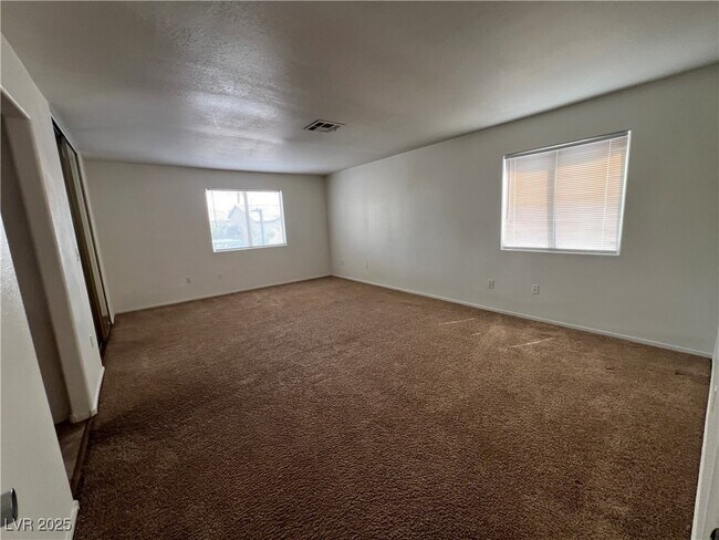 Building Photo - 5253 S Westwind Rd