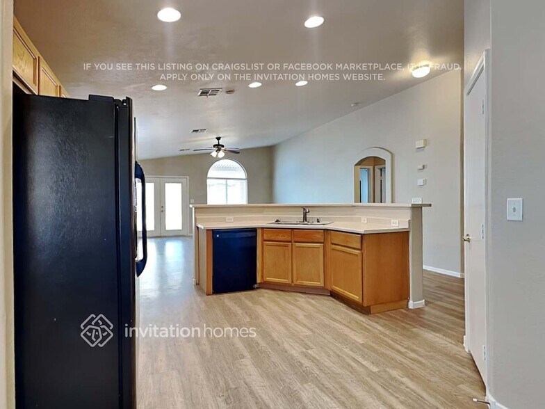 Building Photo - 1004 Granite Ash Ave