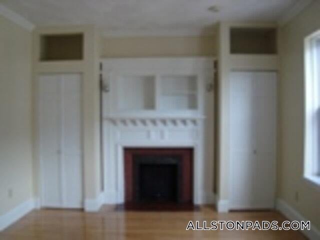 Building Photo - 4 Farrington Ave