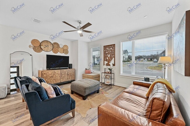 Building Photo - 7741 Reis Ln