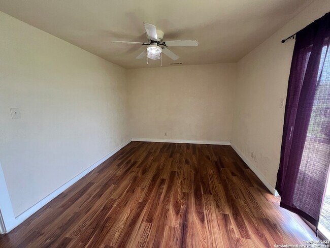 Building Photo - 6803 Indian Lake Dr