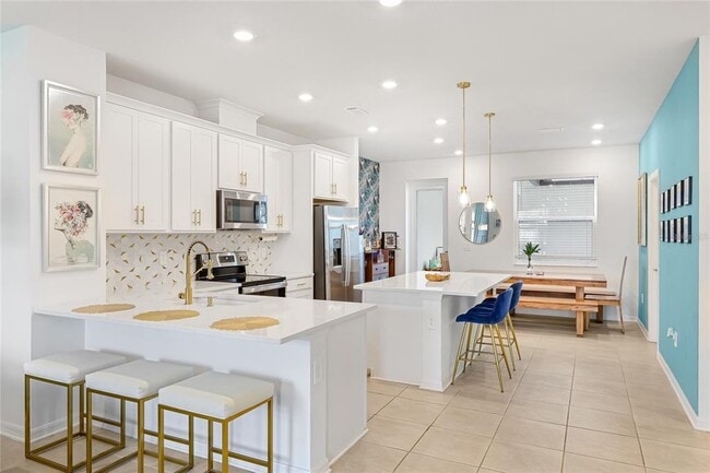 Building Photo - 1808 Fender Ln