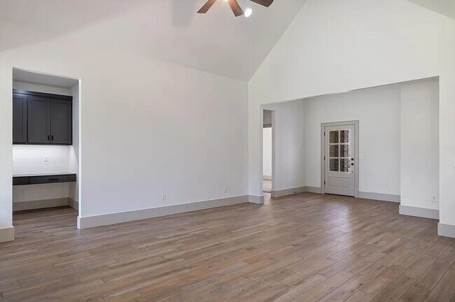 Building Photo - 11628 NW 105th St