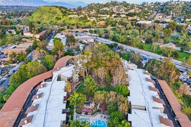 Building Photo - 5830 Benner St