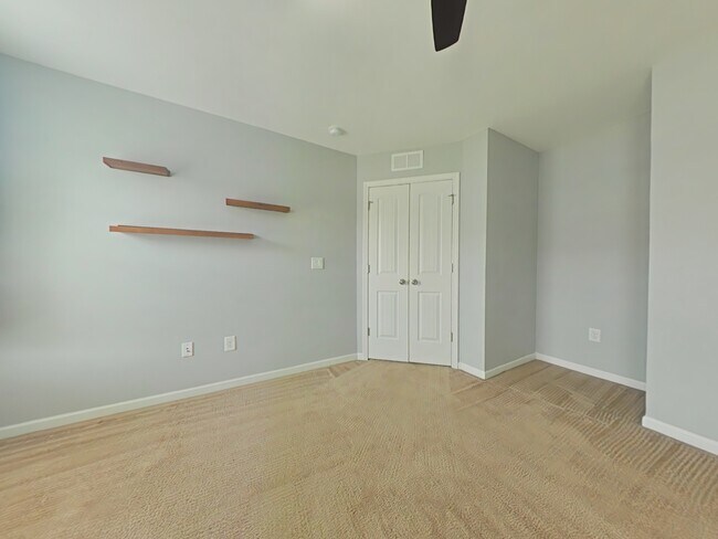 Building Photo - 322 Watchmen Ln