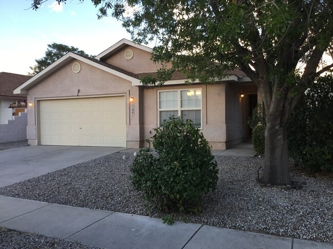 Building Photo - 1504 Kenwood Ct NW