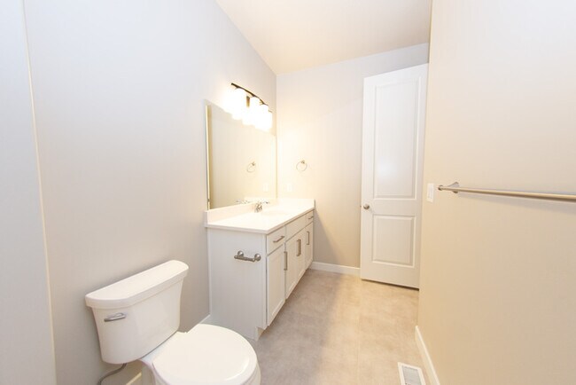 Building Photo - Modern Farmhouse Rambler – 7 Bed, 4 Bath –...