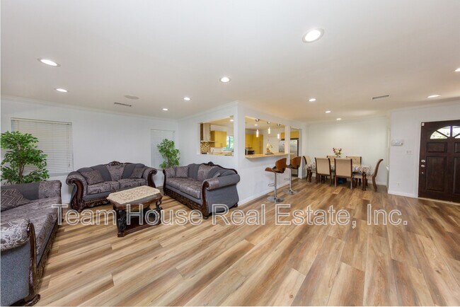 Building Photo - 19422 Welby Way