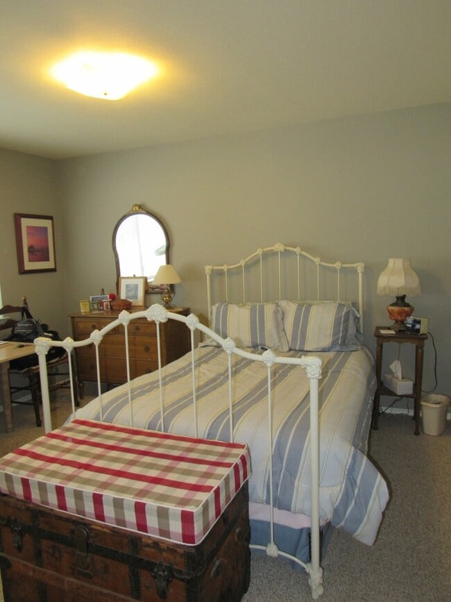 Building Photo - 3 bed, 2 bath, two car garage Condo on the Central Coast