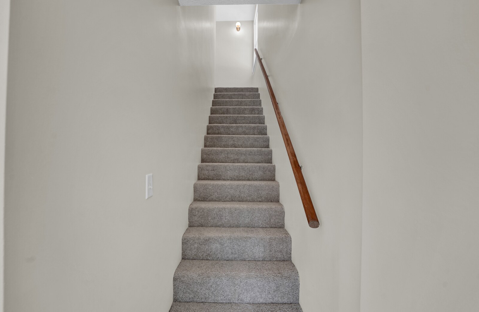 Building Photo - 7525 Melody Ln