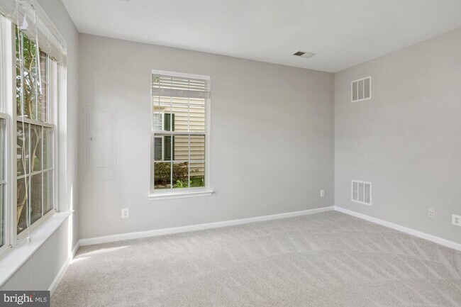 Building Photo - 22987 Eversole Terrace