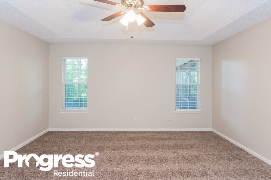 Building Photo - 3571 Barbizon Ct