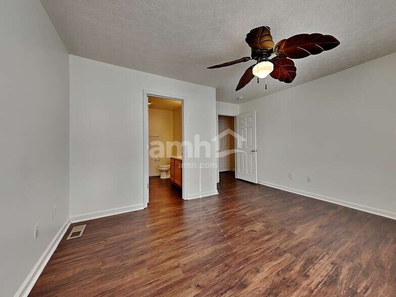 Building Photo - 7146 Mountain Mist Ln