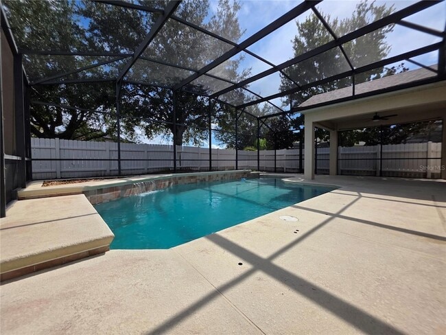 Building Photo - 1527 Derby Glen Dr