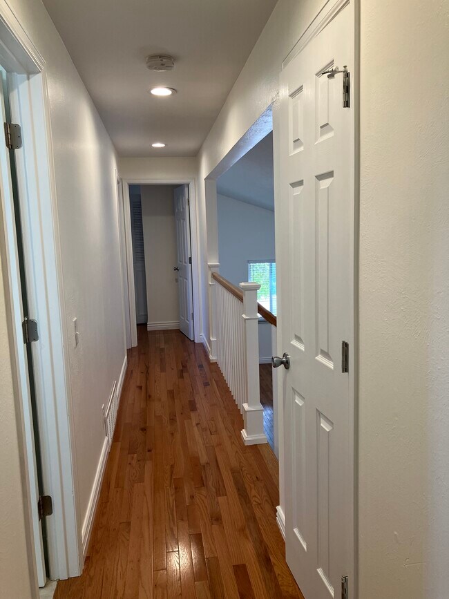 Building Photo - 6531 S Albion Way