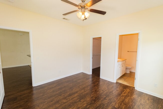 Building Photo - 235 Sawgrass Trail