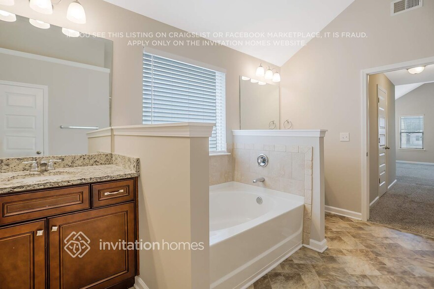 Building Photo - 2718 Trebek Ct