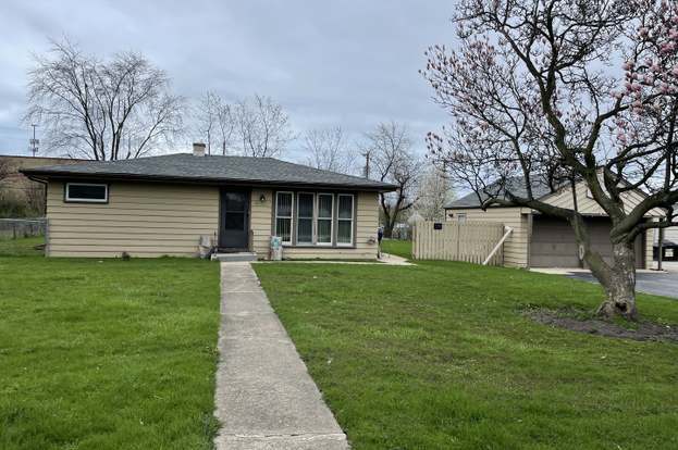 Building Photo - 11 Shagbark Rd