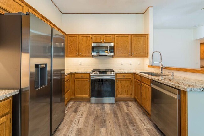 Building Photo - Southwest Reno Hidden Gem - Stunning Back ...