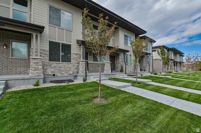 Building Photo - 12698 S 1630 W
