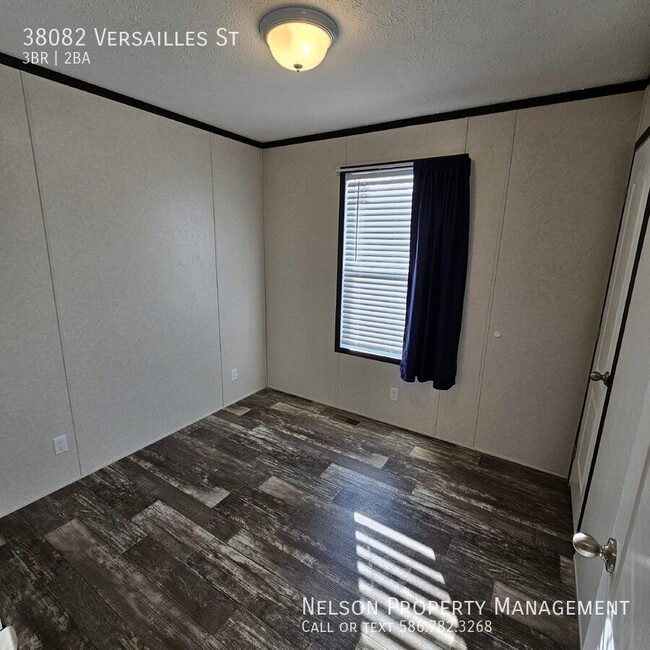 Building Photo - 3-bedroom, 2-bathroom, 960 square feet of ...