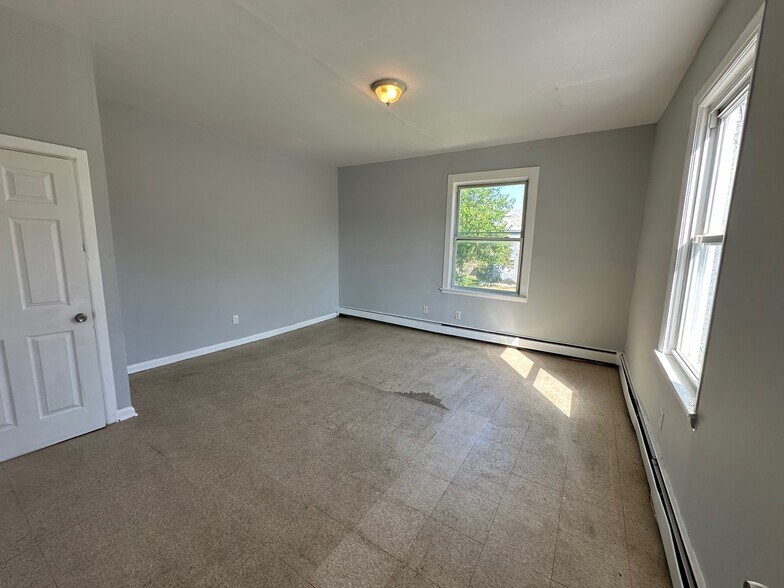 Building Photo - 1217 Arrott St