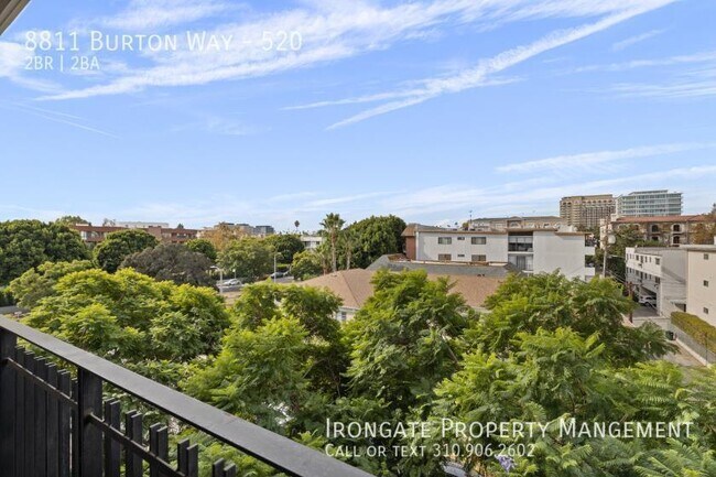 Building Photo - 8811 Burton Way