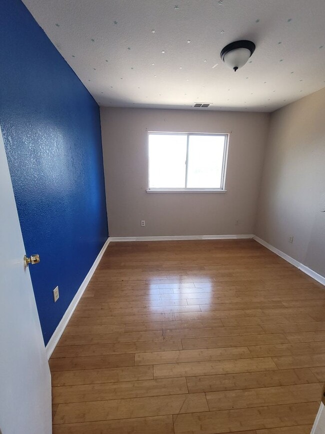 Building Photo - 1703 Diablo Creek Dr