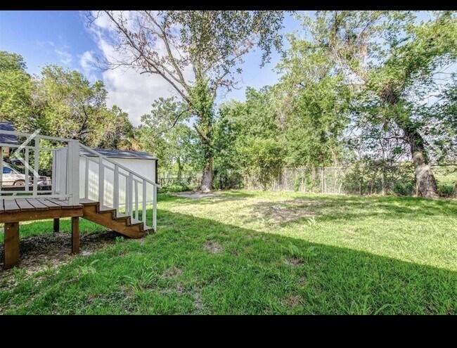 Building Photo - 2515 Stevens St