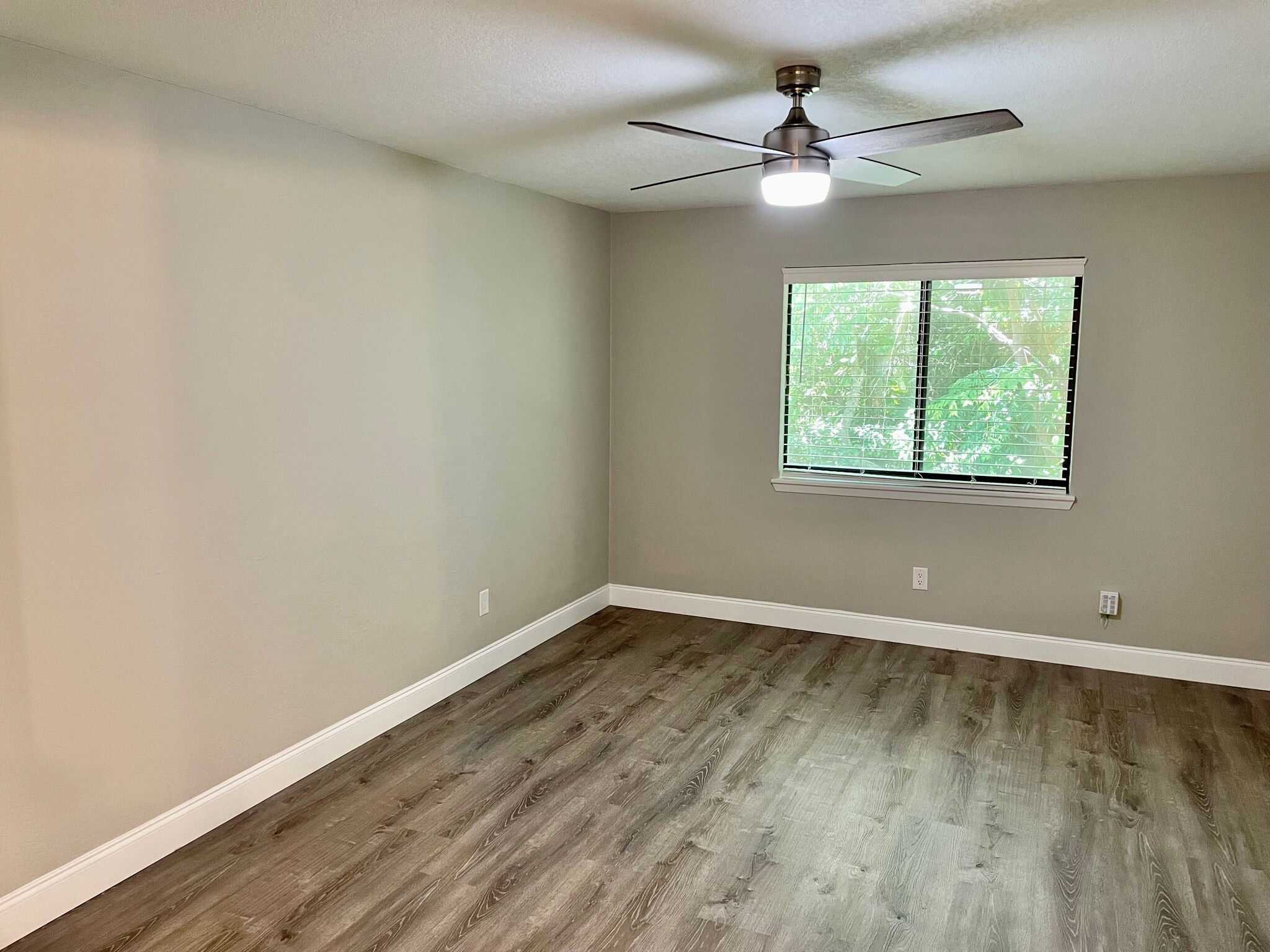 Building Photo - 56 Wildwood Trl