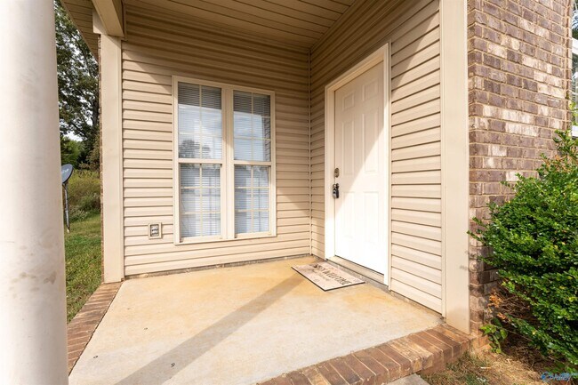 Building Photo - 105 Kaileigh Paige Cir