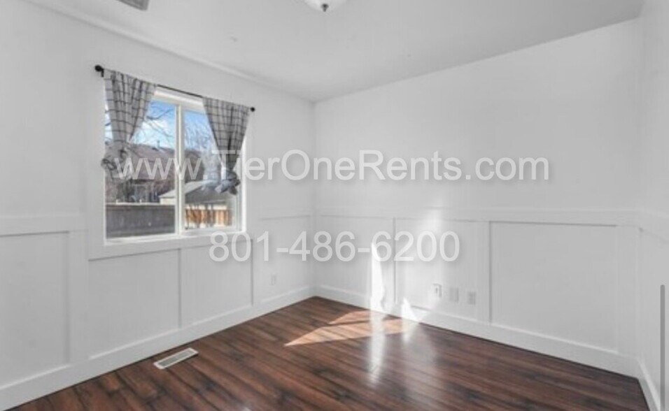 Building Photo - **HALF OFF First Months Rent**