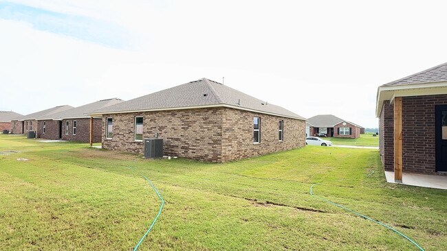 Building Photo - Welcome to your dream home in the heart of...