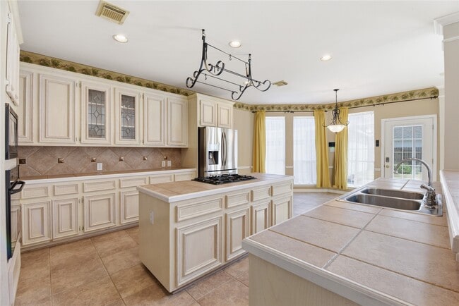 Building Photo - 5910 Willowfield Ct