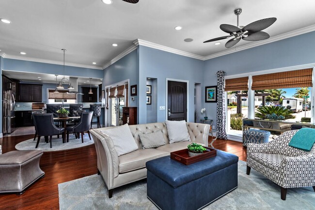 Building Photo - Prestigious Ocean View Retreat – Fully Rem...