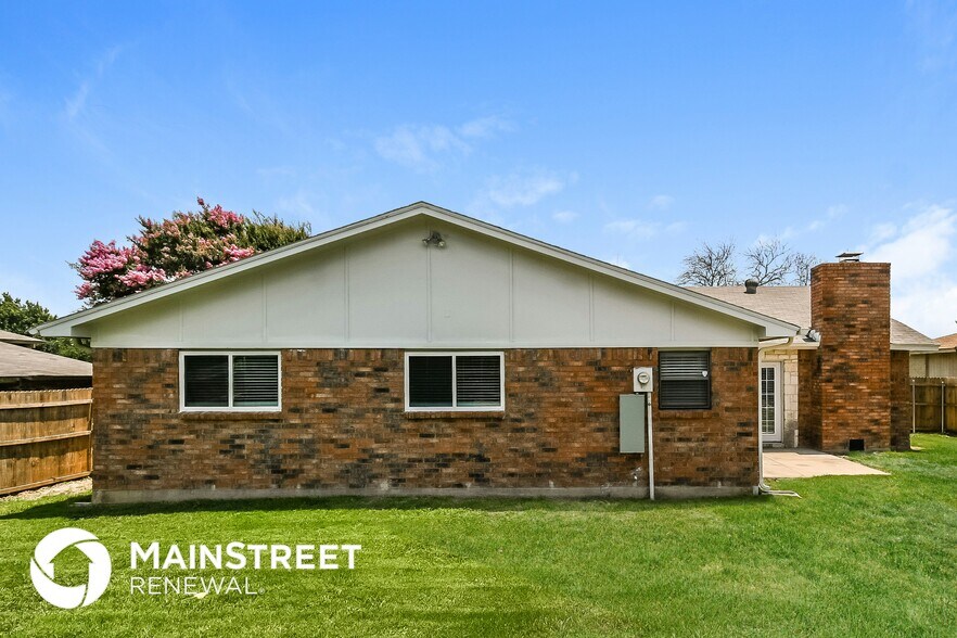 Building Photo - 7204 Baird Dr