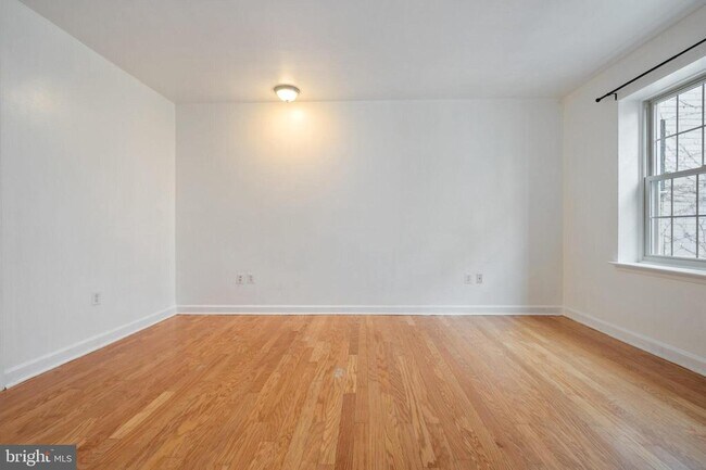 Building Photo - 1314 Massachusetts Ave NW
