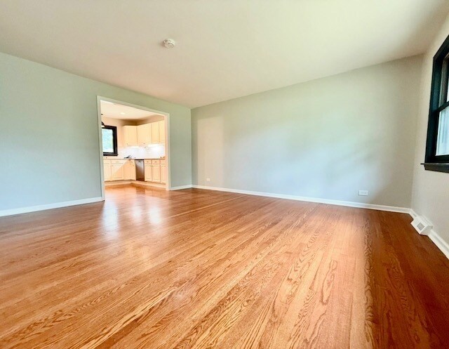 Building Photo - 307 S Pierce Ave