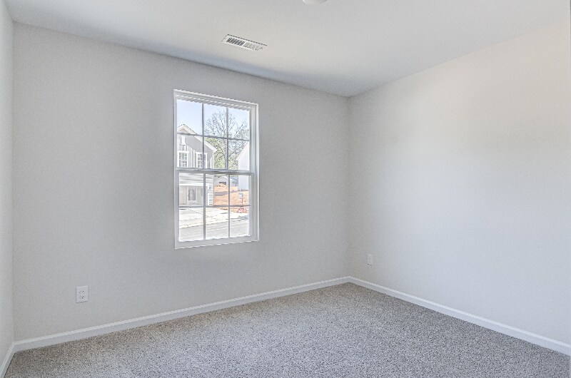 Building Photo - 1325 W Sedgefield Dr
