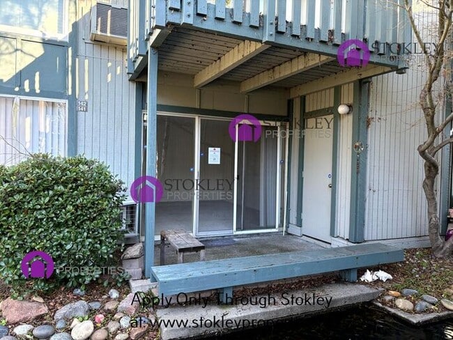 Building Photo - 1036 Oak Grove Rd