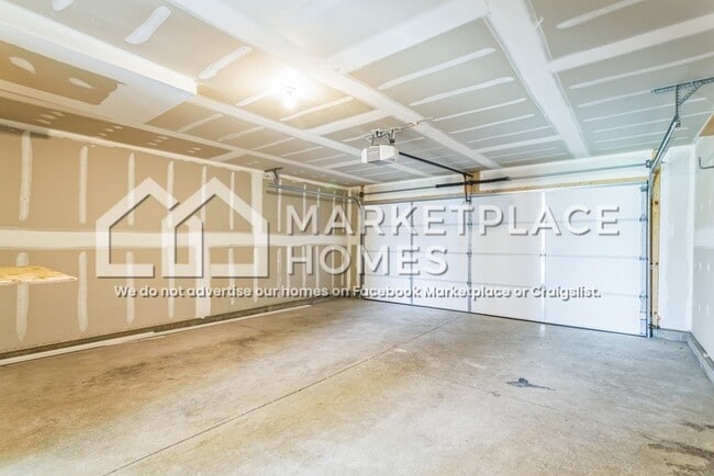 Building Photo - 3039 Lampton Rdg Dr