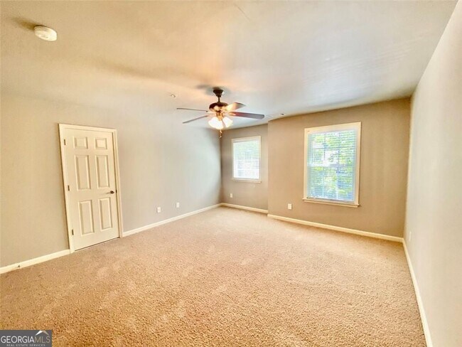 Building Photo - 3322 Castleberry Village Dr