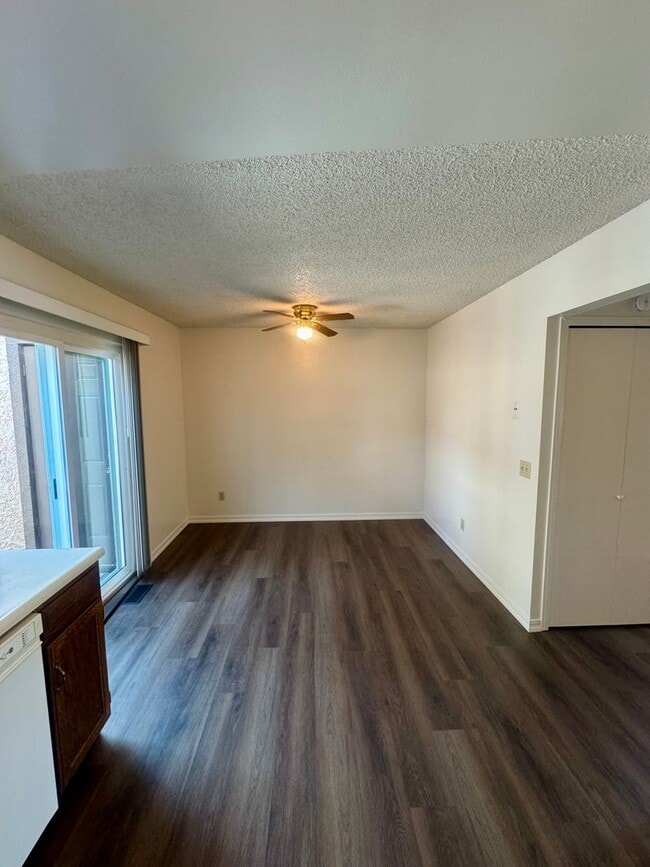 Building Photo - 4710 N Carefree Cir