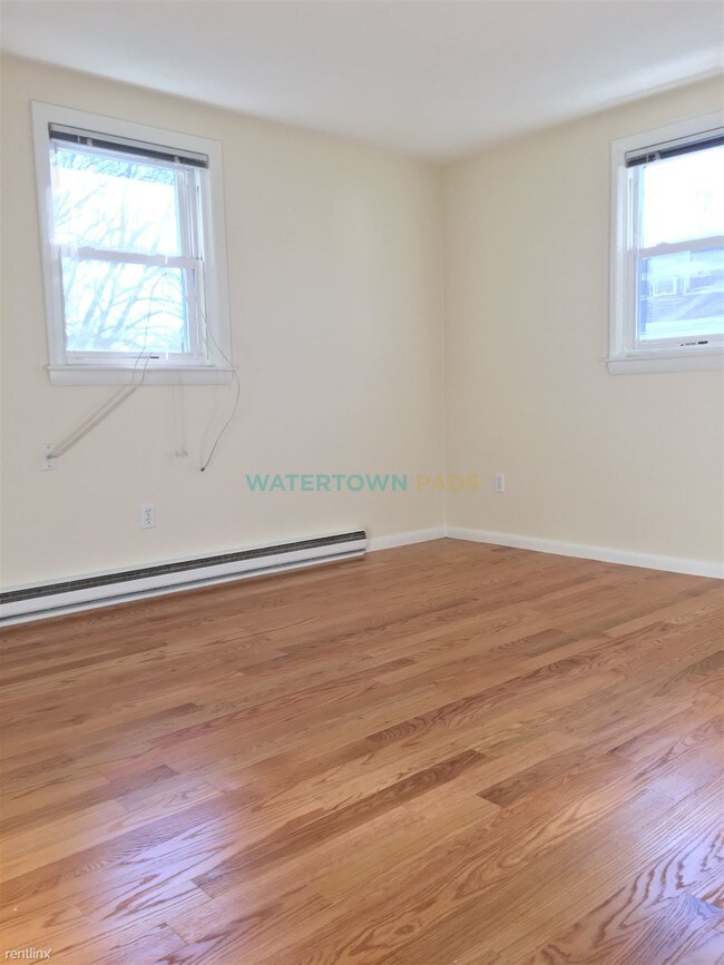 Building Photo - 40 French St