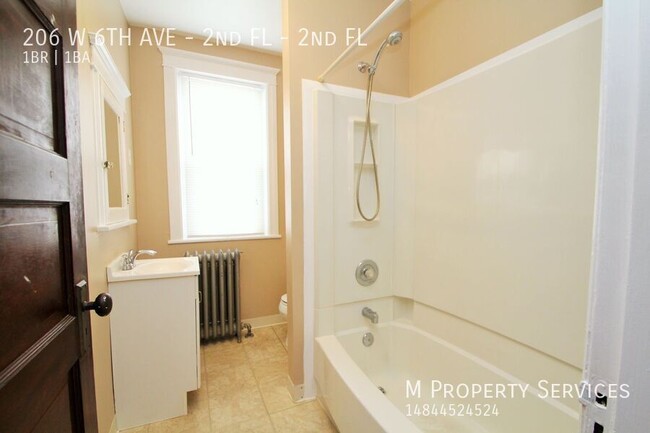 Building Photo - Charming One-Bedroom Apartment in a Prime ...