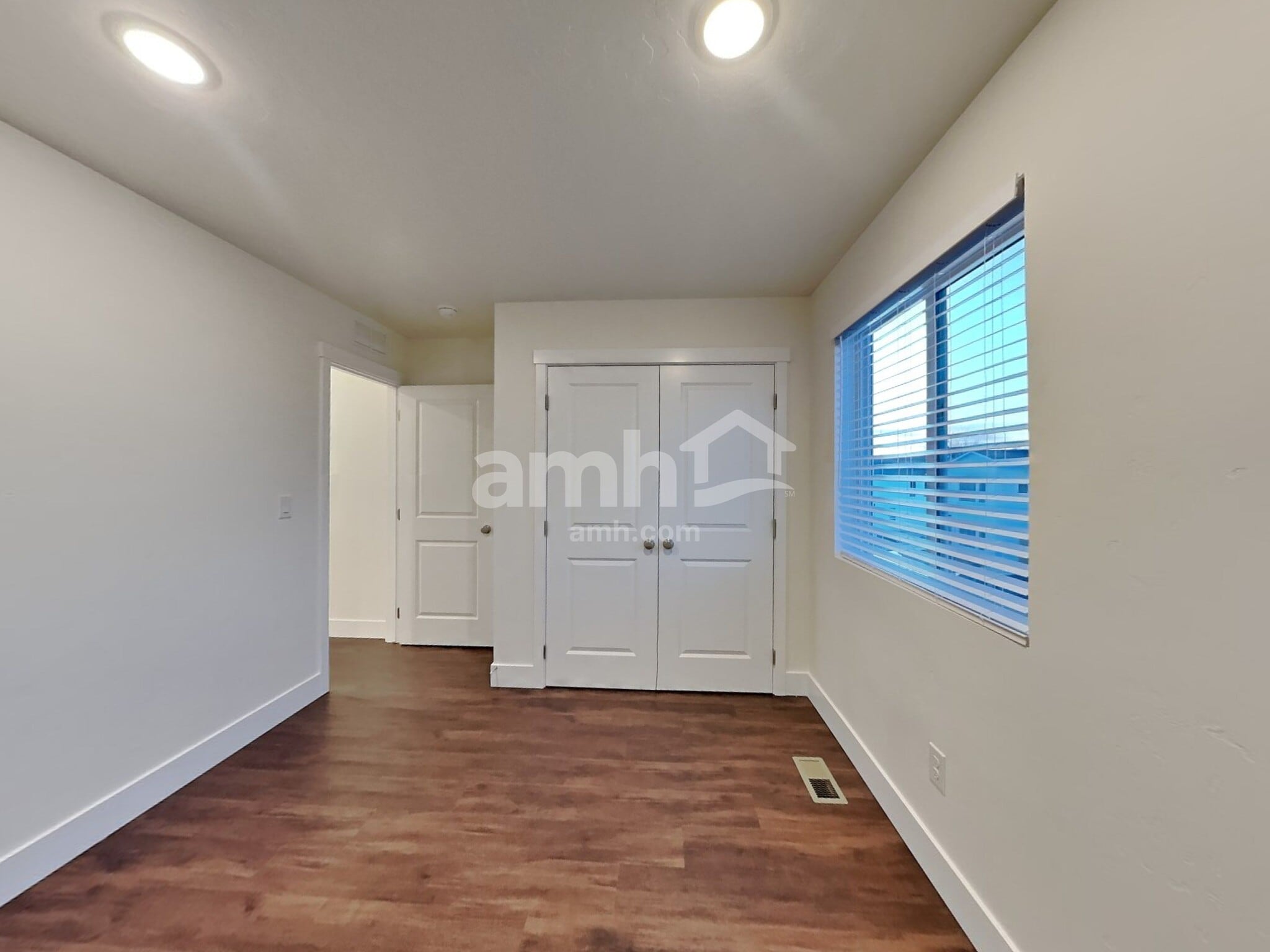 Building Photo - 11502 W Mesquite St