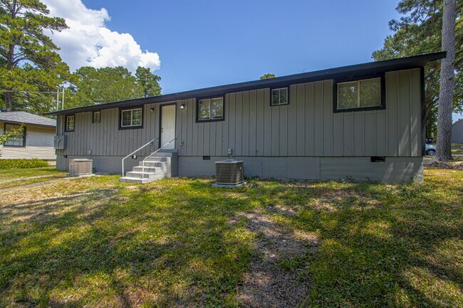 Building Photo - Live Better for Less – Updated 2BR Apartment in Benton, AR!