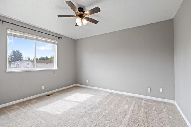 Building Photo - 781 S 300 W